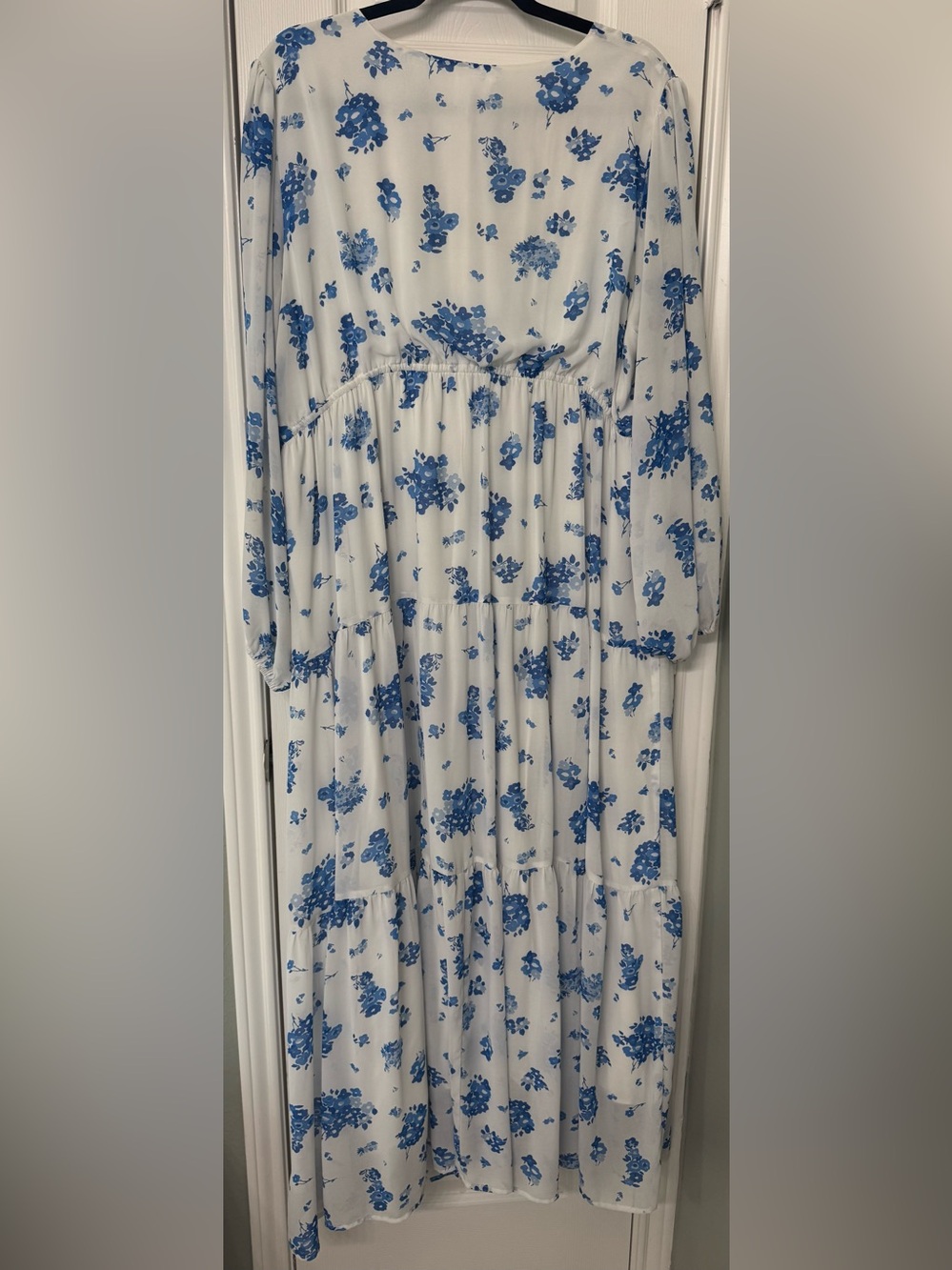 Sugarlips White Maxi Dress with Blue Floral Print - Picture 2 of 3